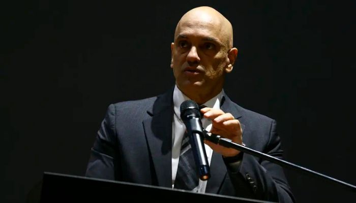 Moraes convoca 1ª Turma para julgar suspensão da plataforma X